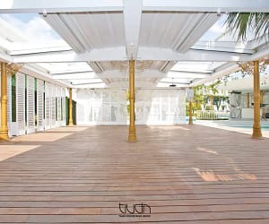 movable-roof-of-hall fr wedding